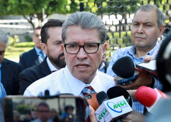 “No es tiempo de echar las campanas al vuelo por los aranceles”: Ricardo Monreal