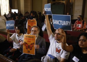 Trump firmará una orden ejecutiva contra las ciudades santuario