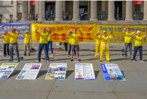 Embajada de China alerta por engaño de Shen Yun