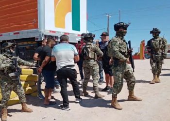 Detienen en balneario de Sonora a presunto operador de grupo criminal