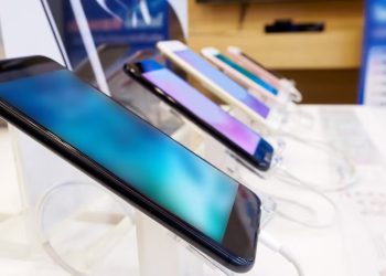 Trump analiza imponer aranceles a equipos electrónicos