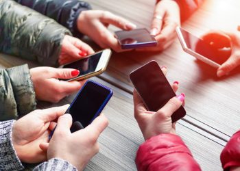 Trump exime a smartphones de aranceles recíprocos