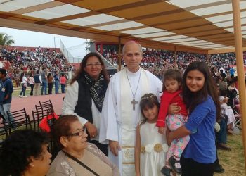 Los peruanos celebran la elección de León XIV como una bendición para su país