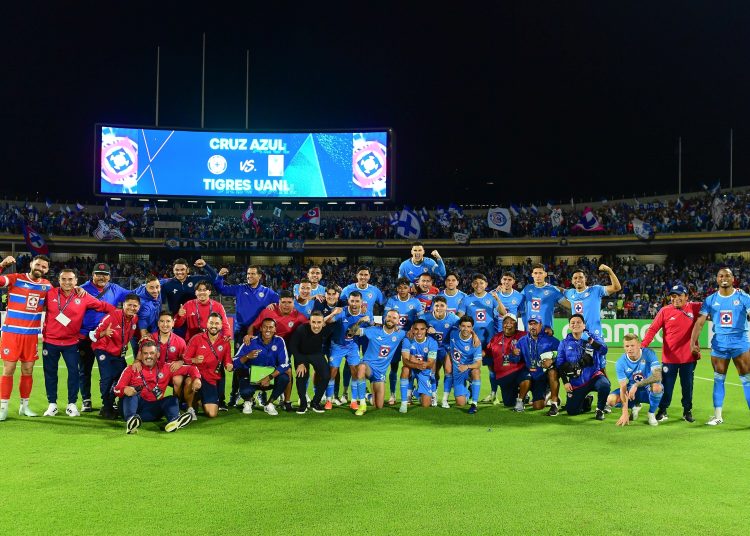 Players of Cruz Azul during the Semi-Finals second leg match between Cruz Azul and Tigres UANL as part of the CONCACAF Champions Cup 2025, at Olimpico Universitario Stadium on May 01, 2025 in Mexico City, Mexico.