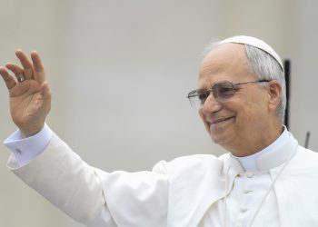 León XIV insta a renovar el diálogo sobre el futuro del planeta