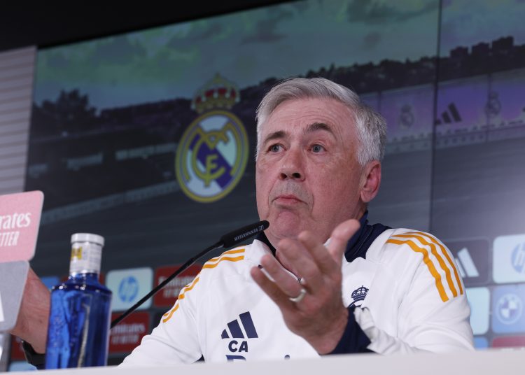 MADRID (ESPAÑA), 13/05/2025.- El entrenador del Real Madrid, Carlo Ancelotti durante la rueda de prensa tras el entrenamiento del equipo celebrada en Valdebebas, Madrid este martes antes de su enfrentamiento liguero de mañana contra el Mallorca. EFE/ Javier Lizón