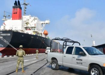 Cesan a funcionarios ligados a decomiso de huachicol en Tamaulipas