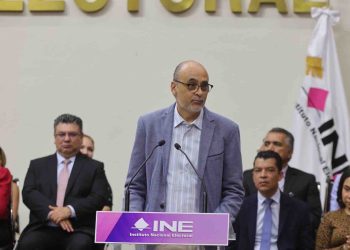 Los autores de acordeones son una vergüenza y sepultureros de la democracia; Martín Faz Mora