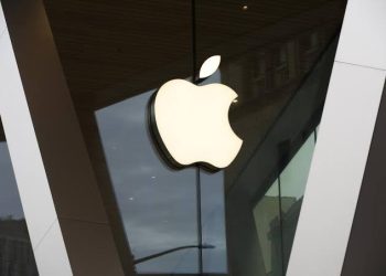 Trump amenaza a Apple con un arancel del 25%