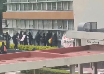La UNAM condena ataque a instalaciones por parte de encapuchados