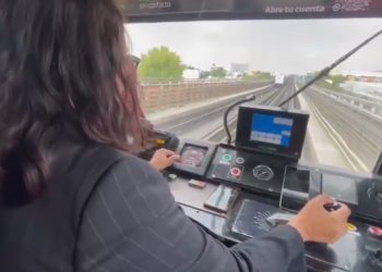 Una falla vuelve a interrumpir el servicio en la Línea B del Metro
