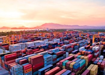 Manifestaciones de trabajadores de la Aduana de México bloquean operaciones en Puerto de Manzanillo