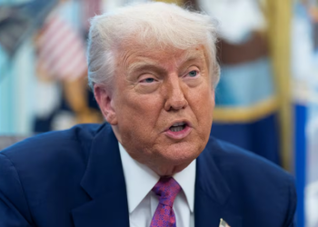 Trump plantea arancel directo del 50% a la UE