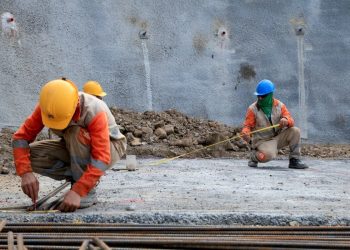 Sonora: Reducción de jornada laboral incrementaría informalidad, alertan empresarios
