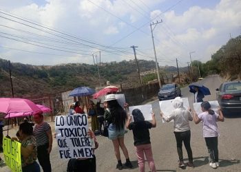 Asfaltera de zona habitacional afecta la salud de vecinos de Naucalpan