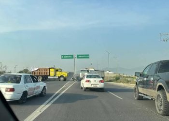 Cierran carretera al AIFA en Tonanitla por desaparición de una menor