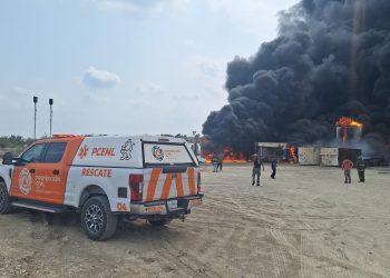 Se queman 10 mil litros de diésel en empresa de Cadereyta, Nuevo León