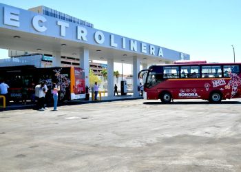 Inicia operaciones primera electrolinera pública en Sonora