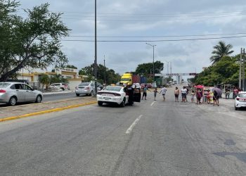 Cierran carretera en Tamaulipas para protestar por apagones de la CFE