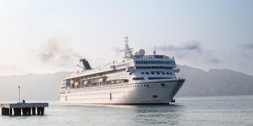 Arriban cruceros a Acapulco y Zihuatanejo