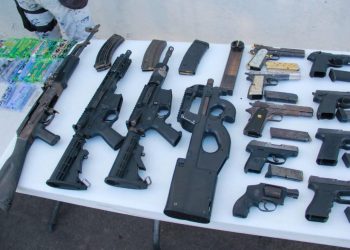 Encuentran arsenal en penal de Aguaruto