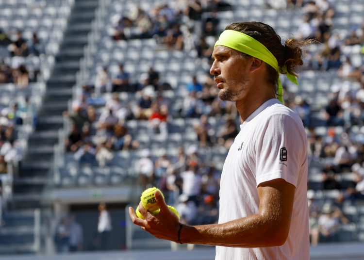 ROME (Italy), 11/05/2025.- Alexander Zverev of Germany in action during his mens singles third round match against Vilius Gaubas of Lithuania (not pictured) at the Italian Open tennis tournament in Rome, Italy, 11 May 2025.  (Tenis, Alemania, Italia, Lituania, Roma) EFE/EPA/FABIO FRUSTACI