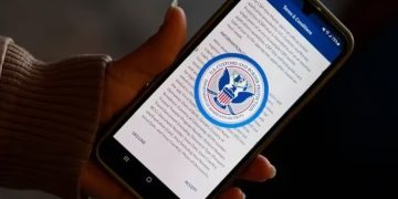 El Gobierno de Estados Unidos anuncia programa para facilitar auto deportación