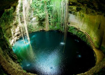 “Esperamos que la ciudadanía nos apoye firmando, para proteger los cenotes en Quintana Roo”: Activista
