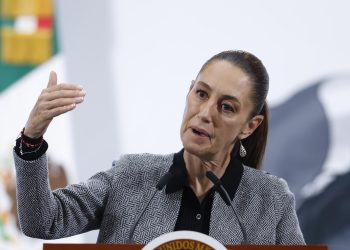 Sheinbaum espera pactar el fin del plantón de maestros de la CNTE