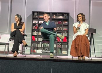 Dos locas de remate, una comedia irreverente