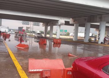 Apagones por lluvia y granizo en Edomex