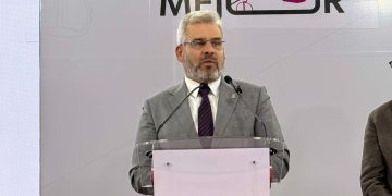 Busca gobierno de Michoacán que tocar narcocorridos en el estado sea delito
