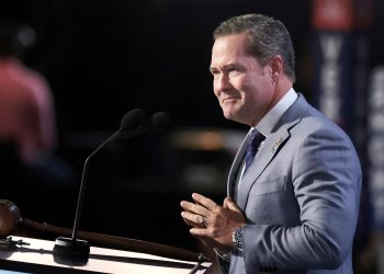 Trump nomina como embajador ante la ONU a Mike Waltz, su exasesor de Seguridad Nacional