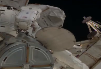 Dos mujeres astronautas comienzan una caminata espacial para mejorar la EEI