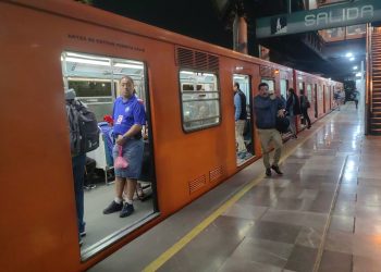 Línea B del Metro opera con normalidad luego de problemas en vías