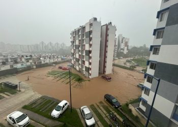 Intensas lluvias en Veracruz generan inundaciones en Xalapa y la región centro