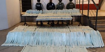 En Baja California, aseguran cerca de 300 kilos de metanfetamina en un vehículo de carga