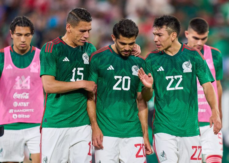 Hector Moreno, Henry Martin, Hirving Lozano of Mexico during the game Mexican National Team (Mexico) vs Peru, the friendly match in preparation for the FIFA World Cup Qatar 2022, at Rose Bowl Stadium, on September 24, 2022.



Hector Moreno, Henry Martin, Hirving Lozano de Mexico durante el partido Seleccion Mexicana (Mexico) vs Peru, partido amistoso de preparacion rumbo a la Copa Mundial de la FIFA Qatar 2022, en el Estadio Rose Bowl, el 24 de Septiembre de 2022.