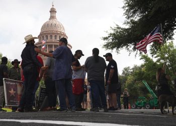 Autoridades evacúan el Capitolio estatal de Texas tras amenaza