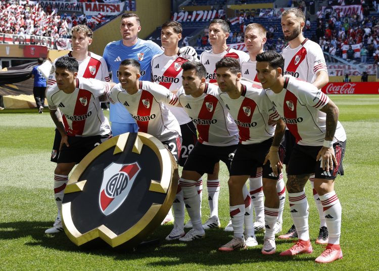 SEATTLE (United States), 17/06/2025.- Players of River Plate pose for their team photo before the FIFA Club World Cup 2025 soccer match between River Plate and Urawa Red Diamonds in Seattle, Washington, USA, 17 June 2025. (Mundial de Fútbol) EFE/EPA/JOHN G. MABANGLO