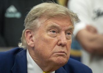Senado de Estados Unidos abre debate para limitar ataques de Trump contra Irán