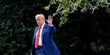 Donald Trump se somete a examen médico previo a sus 80 años