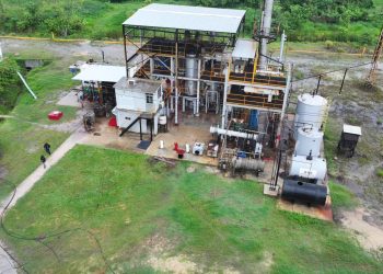 Autoridades recuperan 500.000 litros de hidrocarburos y cierran refinaría ilegal