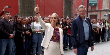 Claudia Sheinbaum emite su voto en Elección Judicial