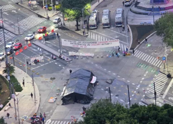 Tercer día de bloqueo en Insurgentes y Reforma