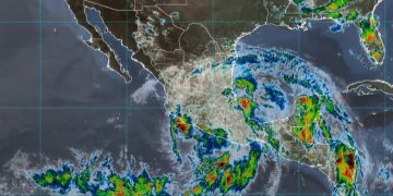 Erick se degrada a tormenta tropical