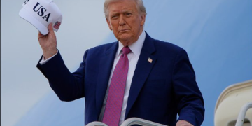 Trump llega a Países Bajos para participar en la Cumbre de la OTAN