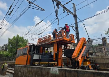 Cerradas las estaciones La Paz y Los Reyes de la línea A del Metro, miles de usuarios afectados
