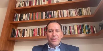 Guerra comercial entre EU y China dejará cambios estructurales: IPADE Business School