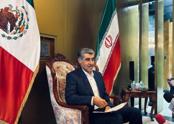 México cuenta con influencia para contribuir a la paz entre Irán e Israel: Adabinia